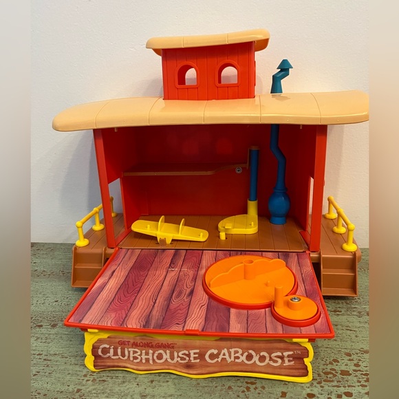 Vintage 1984 TOMY Get Along Gang Clubhouse Caboose Toy & Original Box - Picture 5 of 11